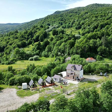 Vita Guesthouse Bajram Curri Luaran gambar